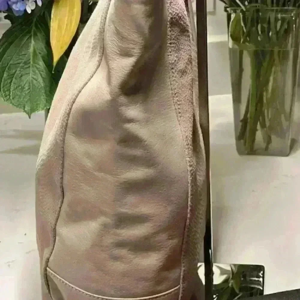 🔥🔥 Large leather & embossed suede tote Kelsi Dagger NWT!  Neutral Shoulder Bag